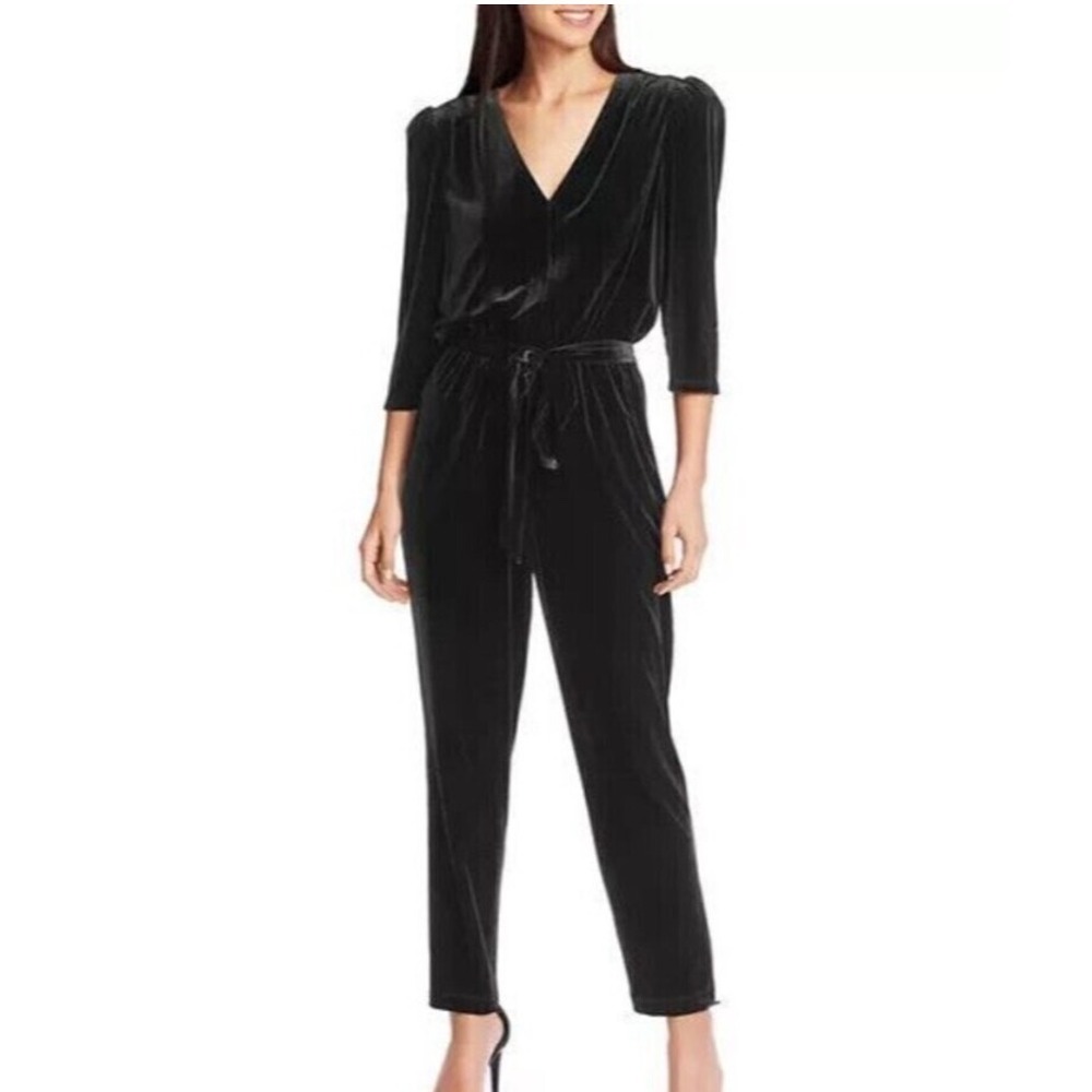 1.STATE Velvet Jumpsuit Womens Sz S Black Tapered Leg
